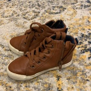 Cat and jack I boys size 8